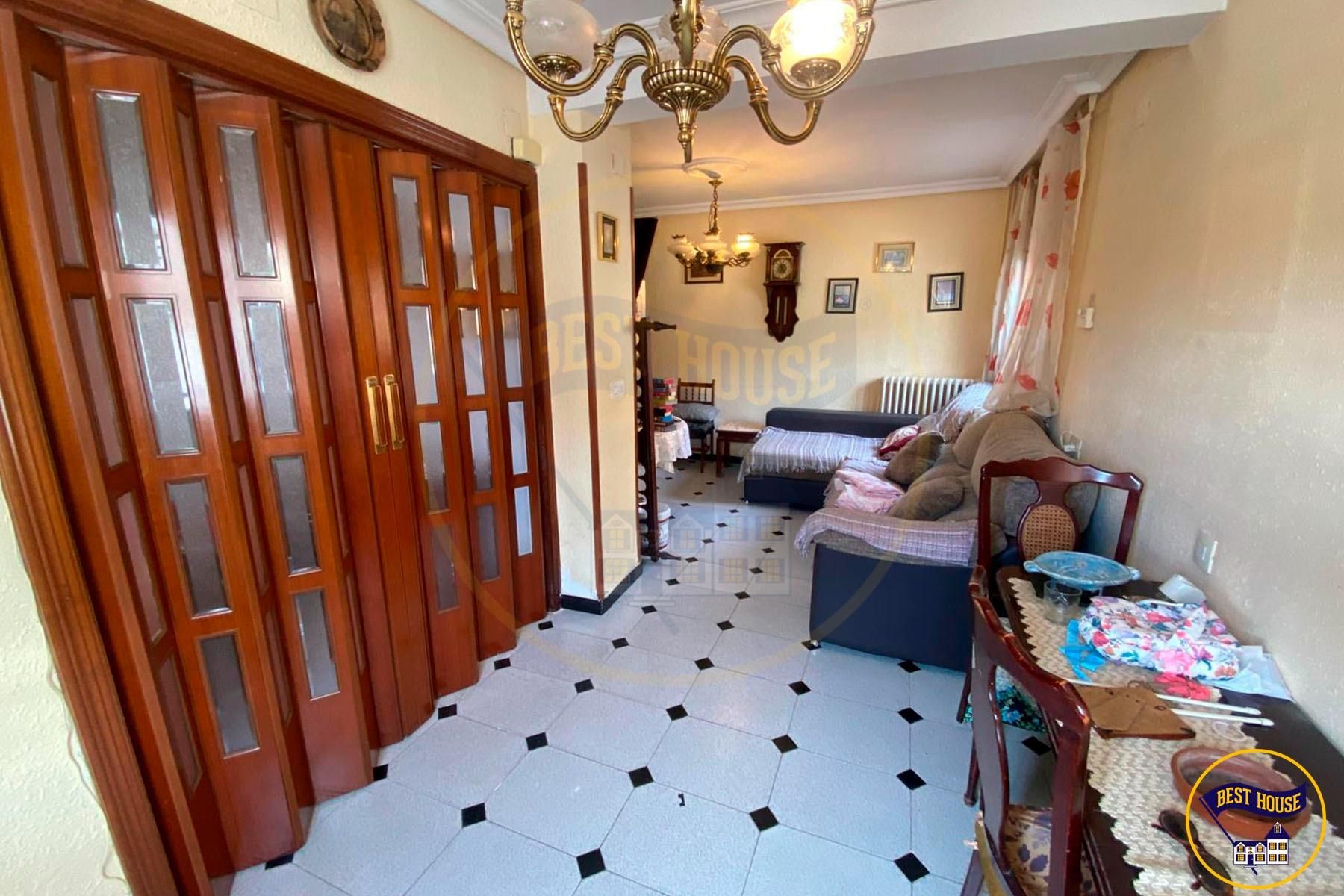 Living room of House or chalet for sale in Cuenca Capital  with Heating, Terrace and Storage room