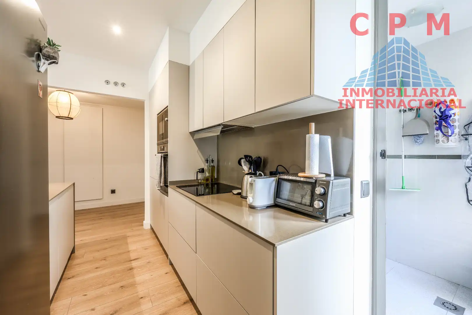 Kitchen of Flat for rent in Madrid  with Air Conditioner, Heating and Parquet flooring