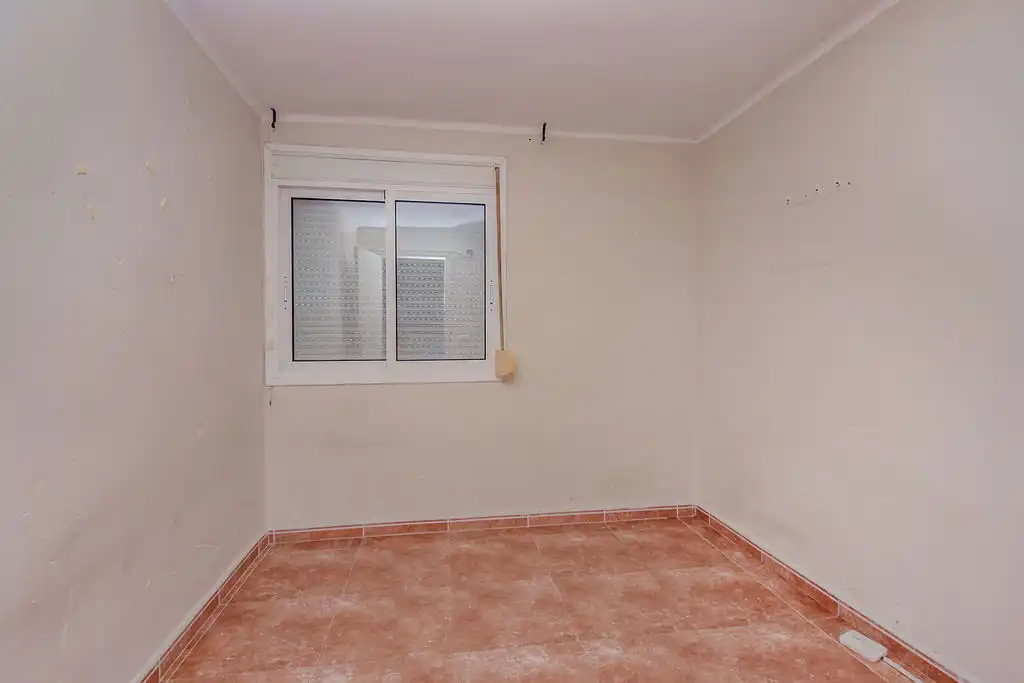 Flat for sale in Av Montsant, Sant Salvador