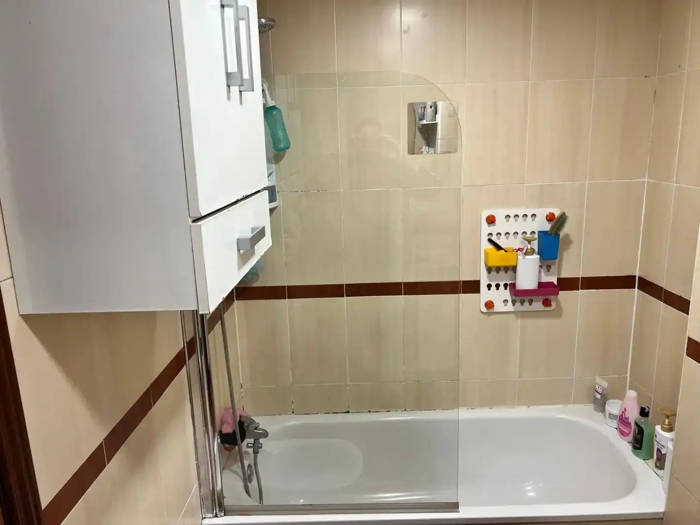 Bany de Pis en venda en  Granada Capital amb Aire condicionat i Piscina