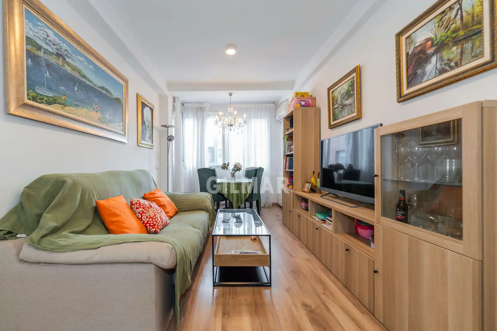 Living room of Flat for sale in  Madrid Capital  with Heating