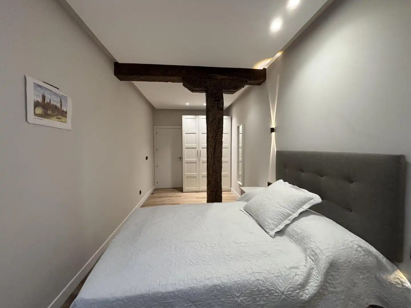 Habitación de Piso de alquiler en Bilbao  con Amueblado y Balcón