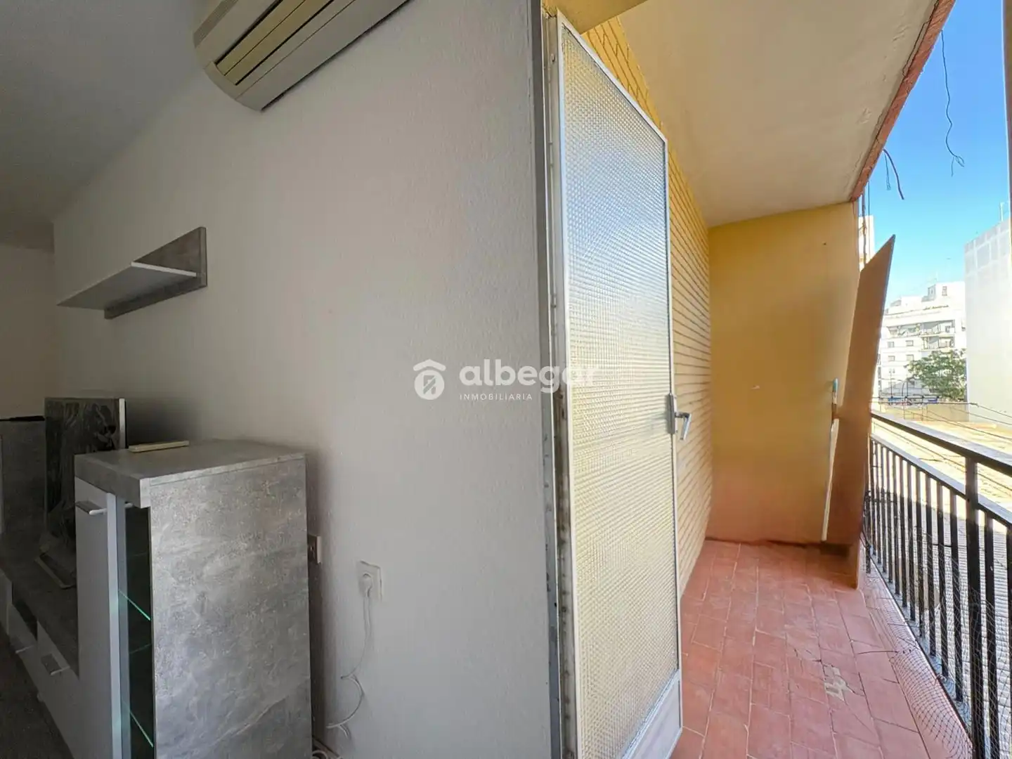 Terrassa de Pis de lloguer en Valencia amb Aire condicionat, Parquet i Terrassa