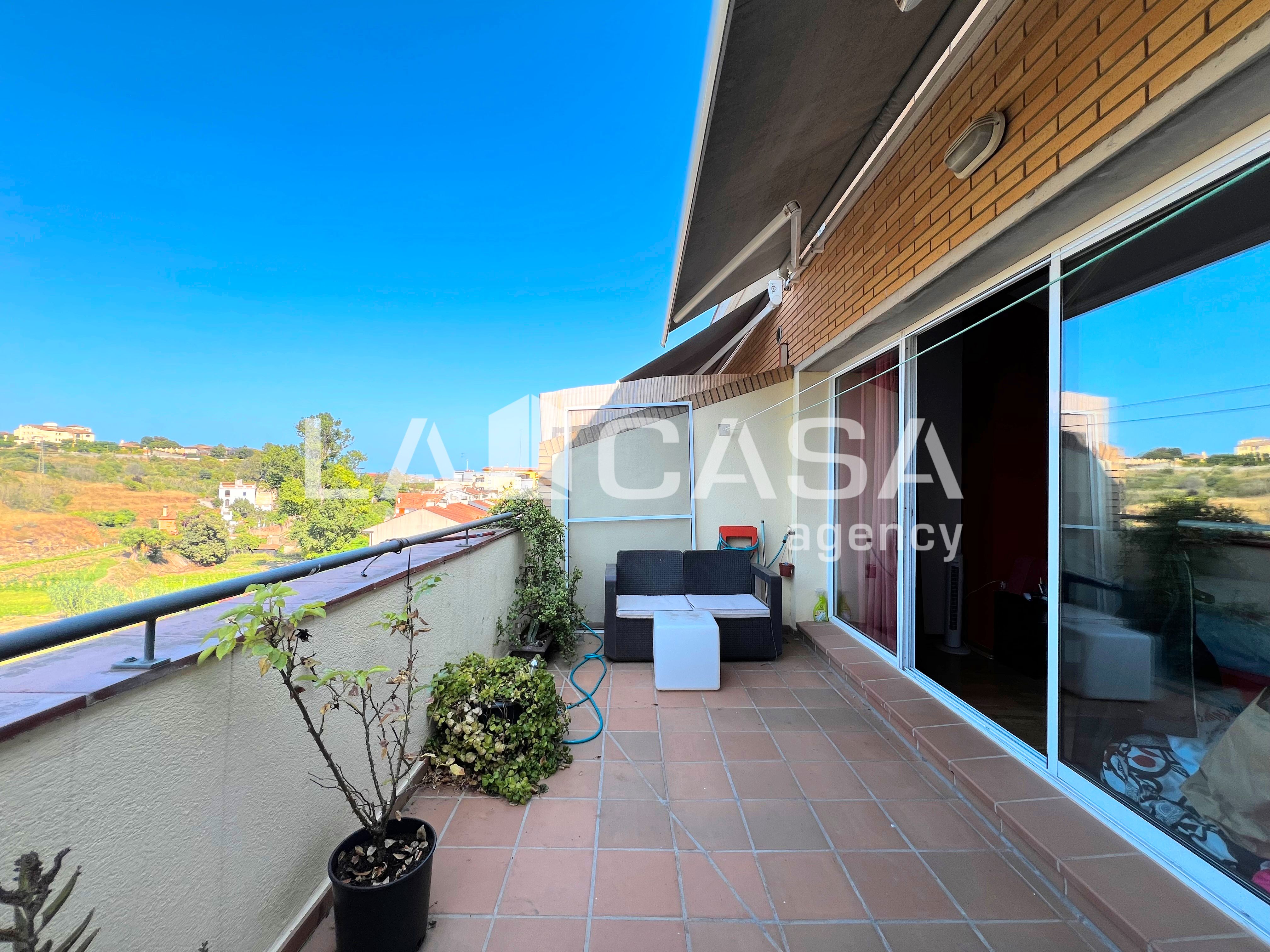 Terrace of Single-family semi-detached for sale in Tiana  with Heating, Terrace and Storage room