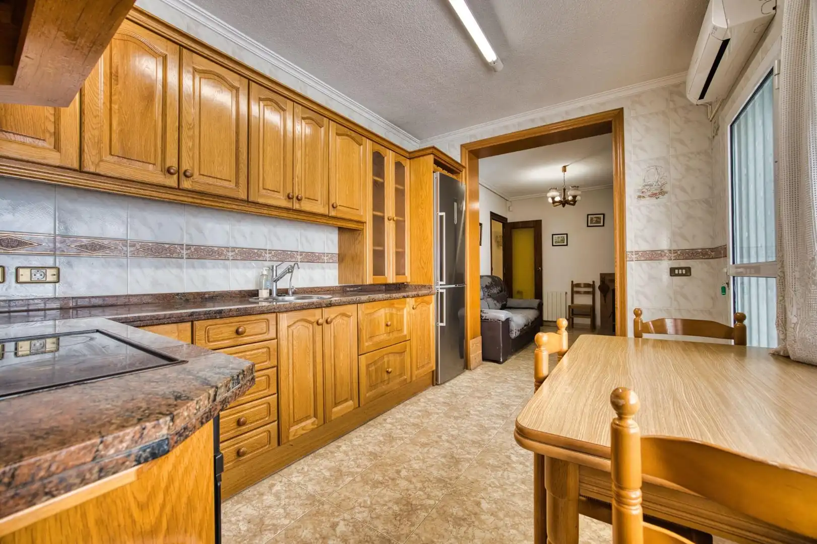 Cocina de Casa o chalet en venta en Mutxamel con Aire acondicionado, Calefacción y Jardín privado