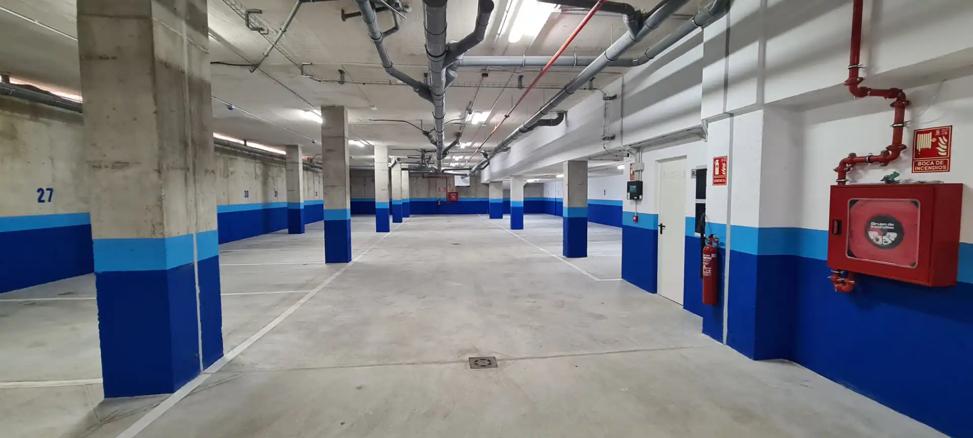 Parking de Ático en venta en Sevilla con Aire acondicionado, Calefacción y Terraza
