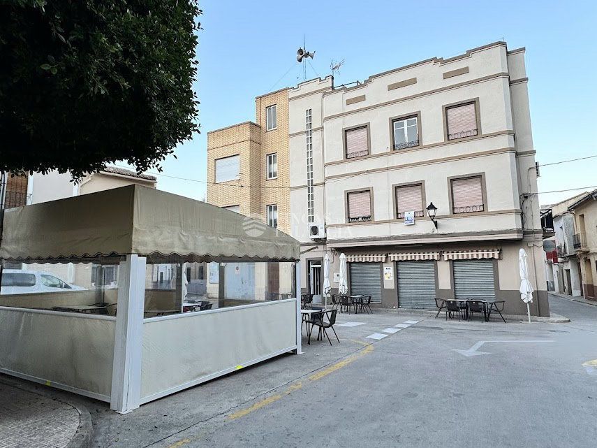 Exterior view of Building for sale in Estivella