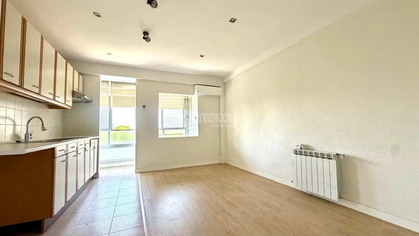 Habitación de Piso en venta en Madrid con Aire acondicionado y Calefacción