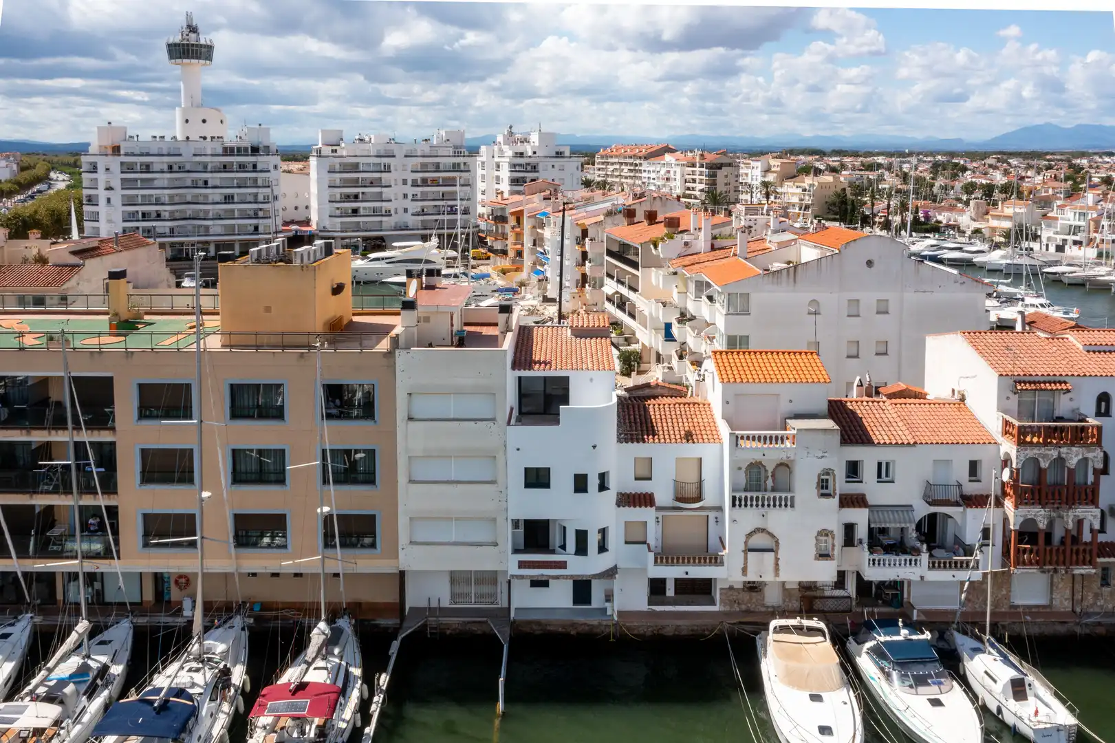 Casa amb terrassa en venda a Carrer Cavall de Mar, imagen 2