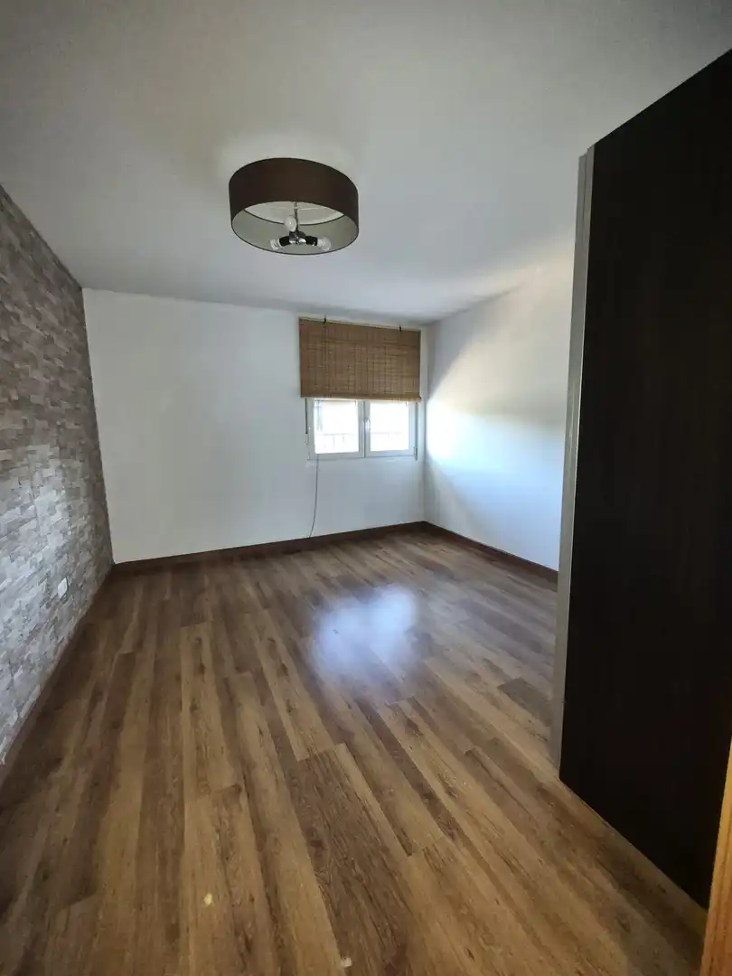 Habitación de Piso en venta en Santander con Calefacción