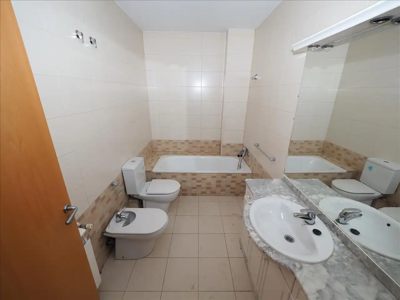 Badezimmer von Maisonette zum Verkauf in Torelló