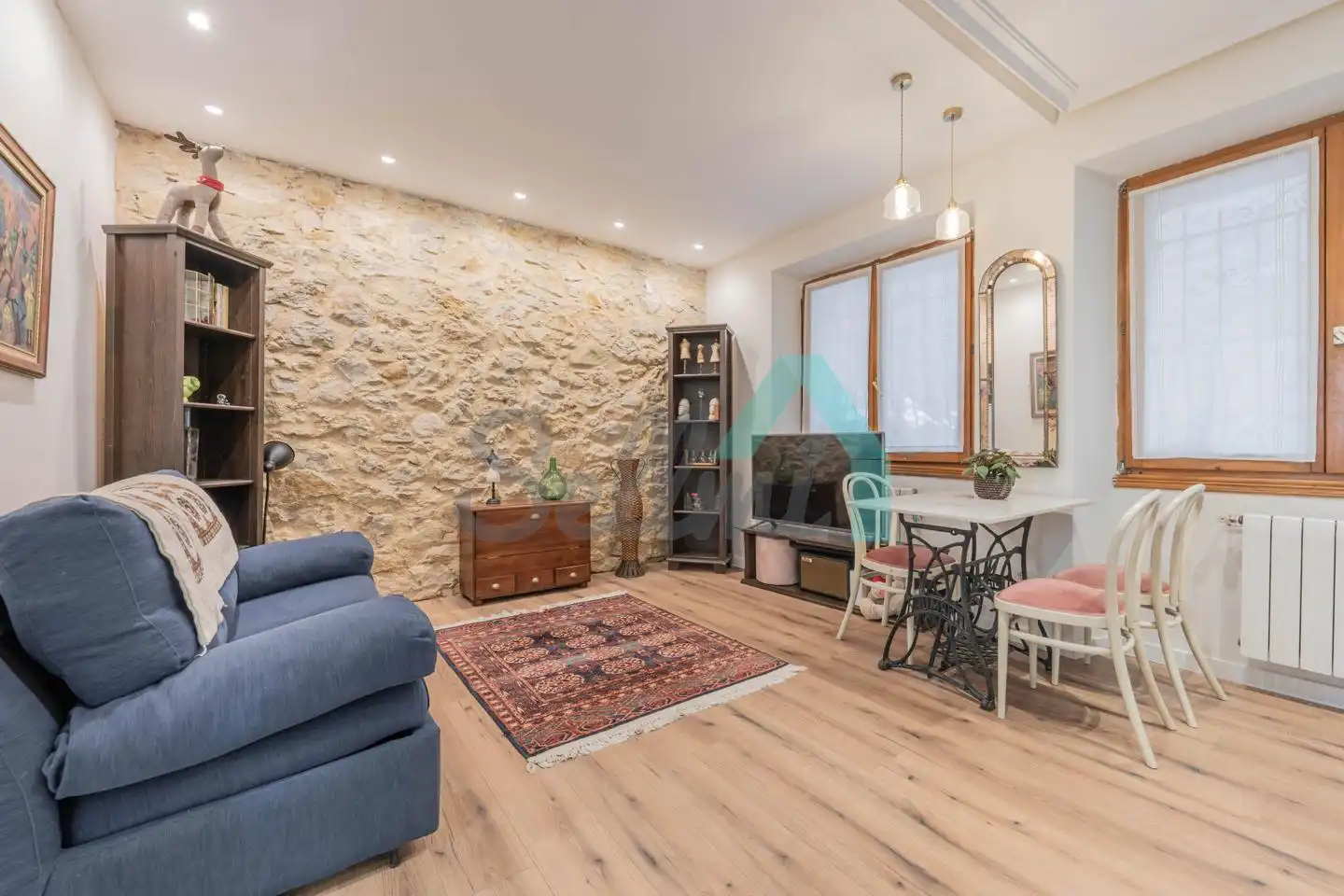 Ground floor for rent in Paraíso, El Postigo