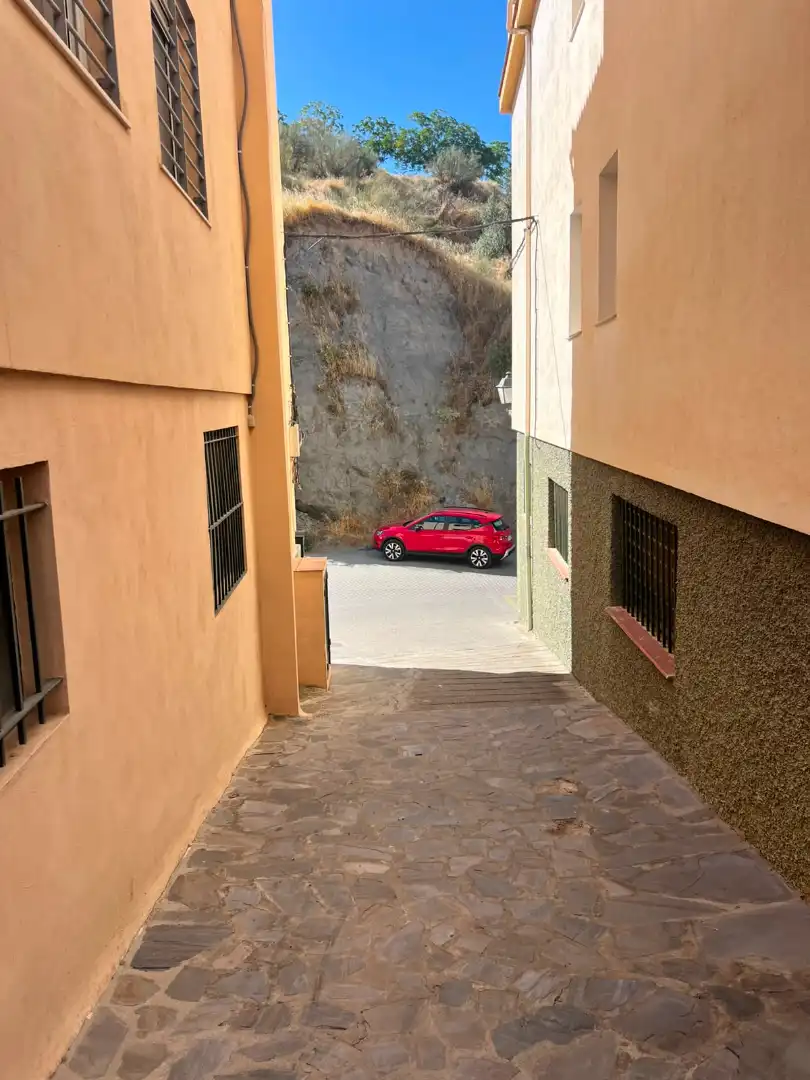 Vista exterior de Finca rústica en venda en Cenes de la Vega amb Terrassa