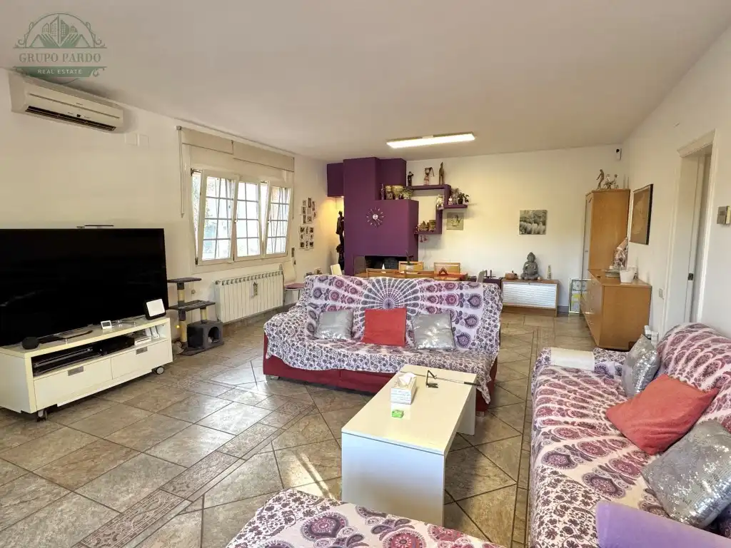 Living room of Houses for sale in Mas Romeu