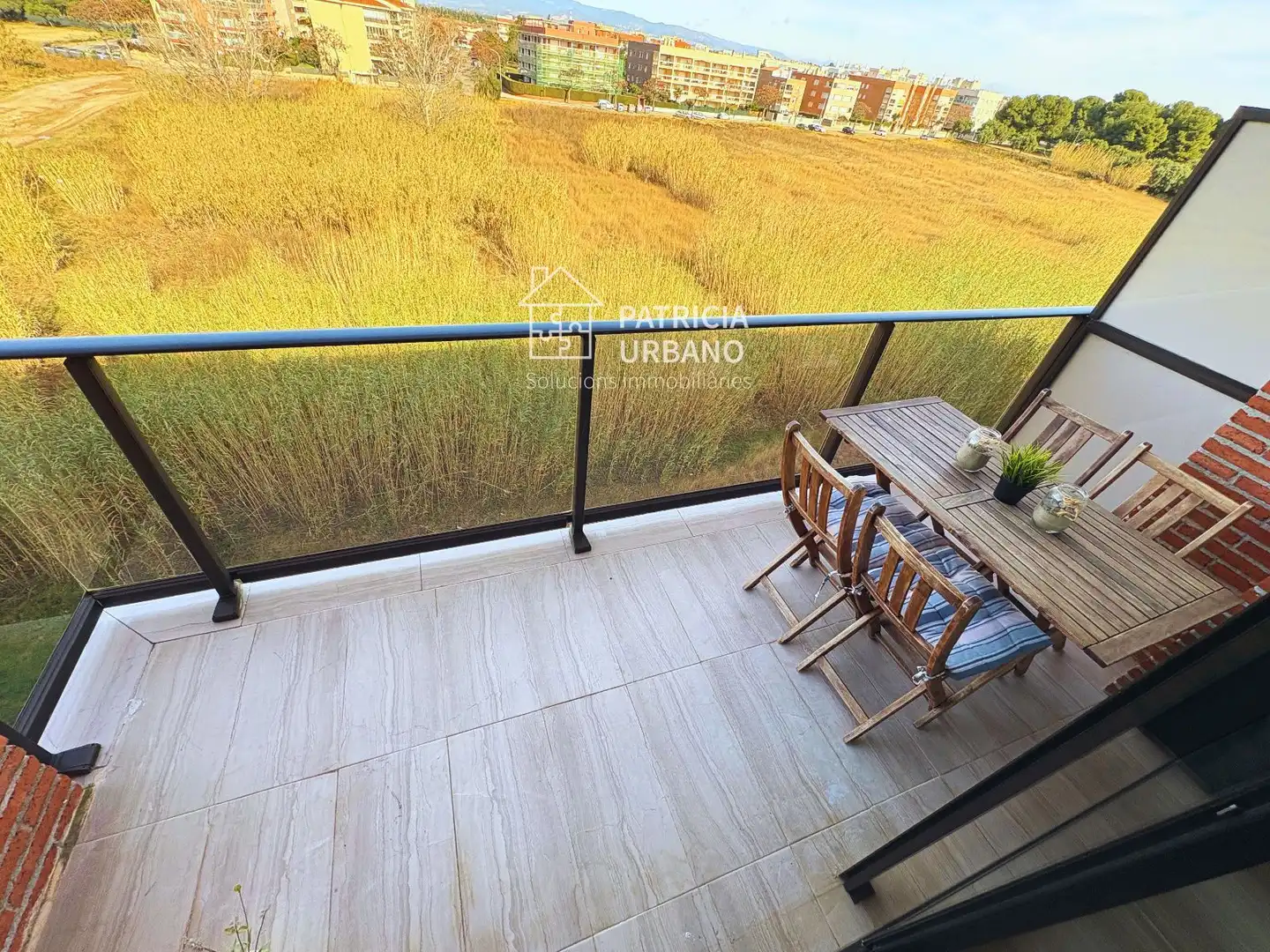 Terraza de Apartamento de alquiler en Cambrils con Aire acondicionado, Calefacción y Parquet