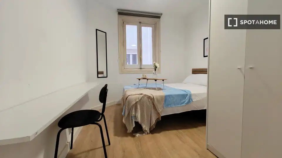 Room in Trafalgar