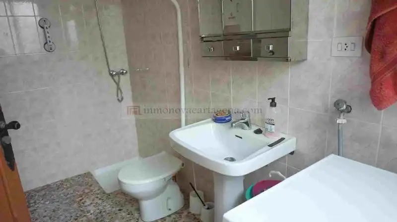 Baño de Casa adosada en venta en Cartagena con Terraza y Trastero