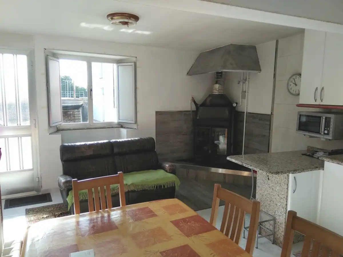 Sala de estar de Casa o chalet en venta en Coristanco con Calefacción, Jardín privado y Trastero