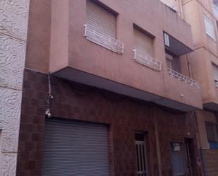 Vista exterior de Casa o xalet en venda en Elda amb Terrassa