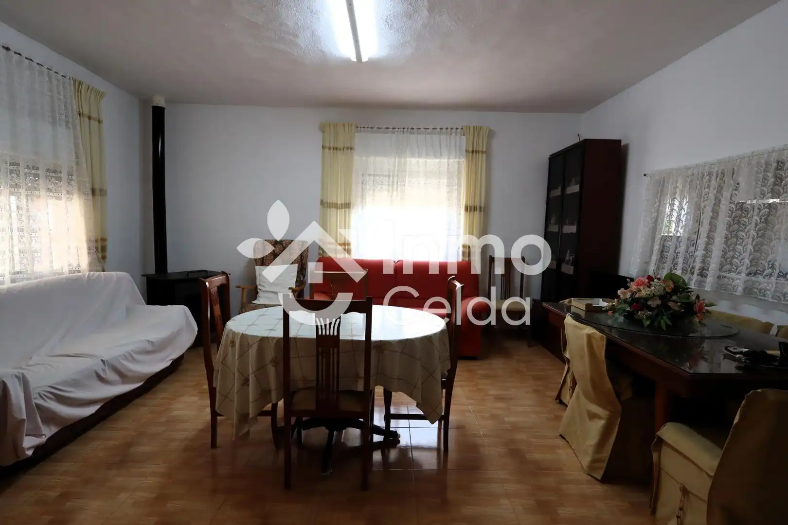 Sala d'estar de Casa o xalet en venda en Torrent amb Aire condicionat, Calefacció i Jardí privat