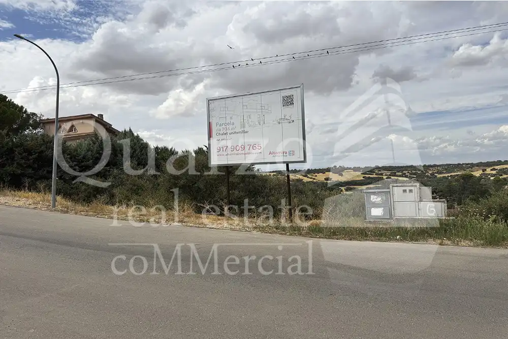 Terreno residencial en venta en Calle Monteaveruelo