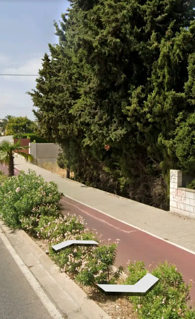 Terreno residencial en venta en Carrer Estrella Sirio 14, imagen 2