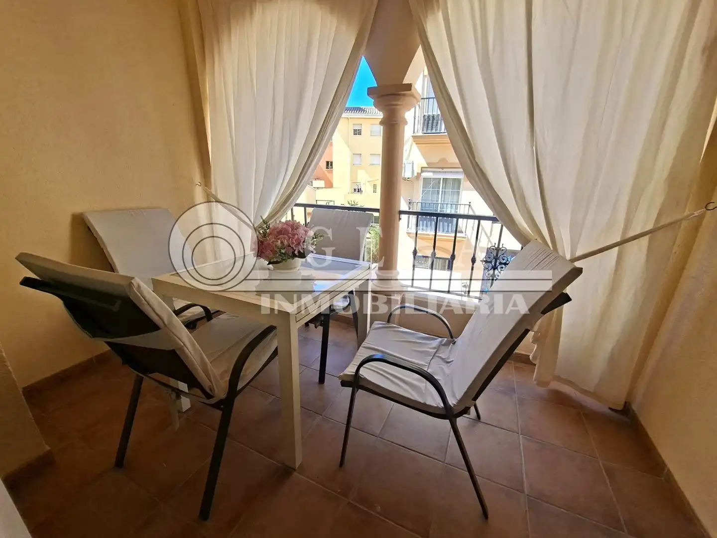 Terraza de Piso en venta en Torrox con Aire acondicionado, Terraza y Piscina