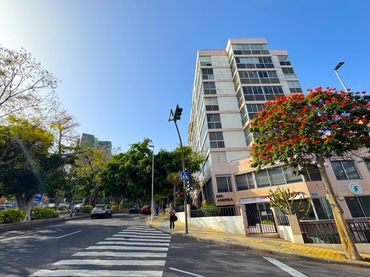 Piso con ascensor en venta en De Benito Pérez Armas