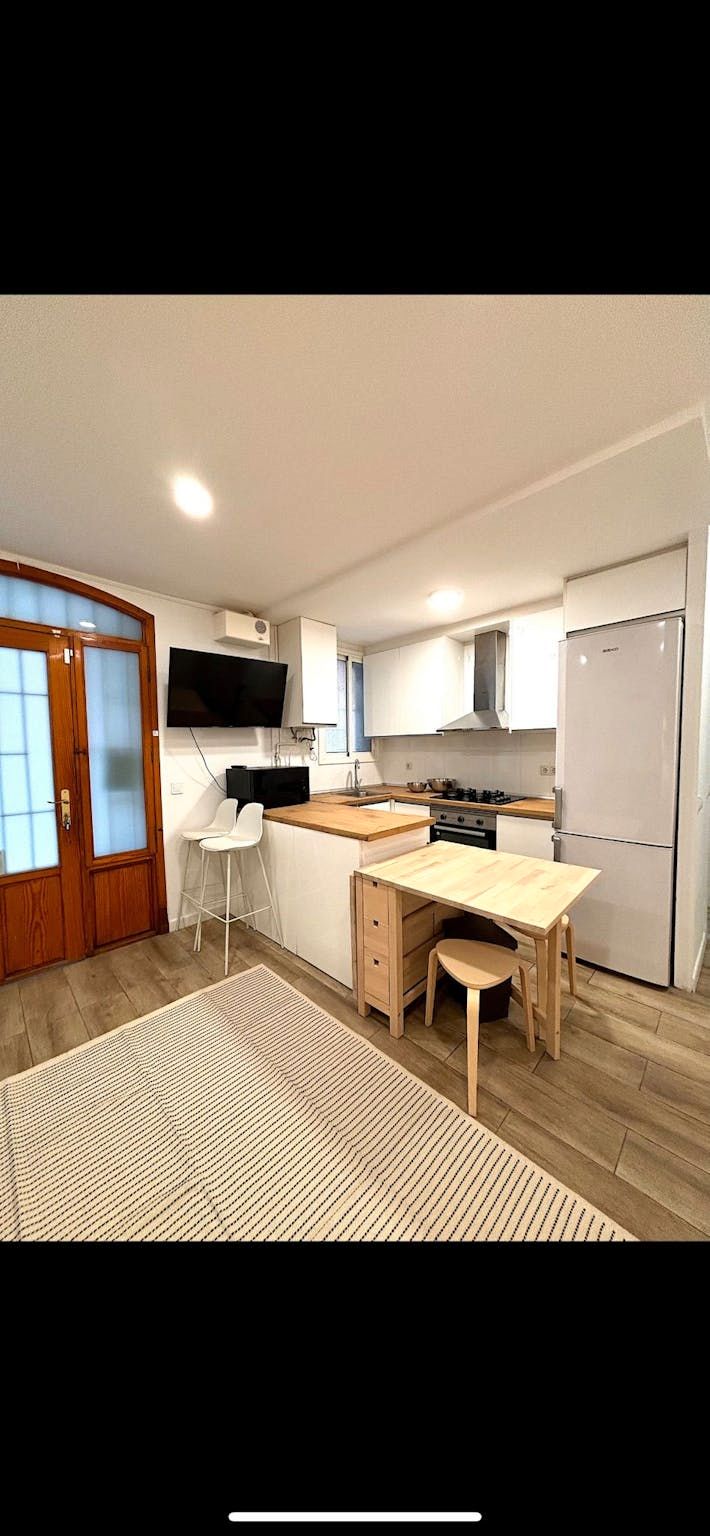 Cocina de Piso de alquiler en  Barcelona Capital con Aire acondicionado, Calefacción y Amueblado