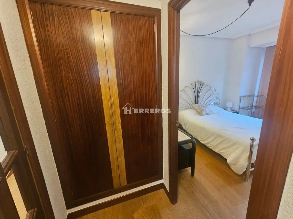 Bedroom of Flat for sale in  Logroño  with Heating, Terrace and Storage room