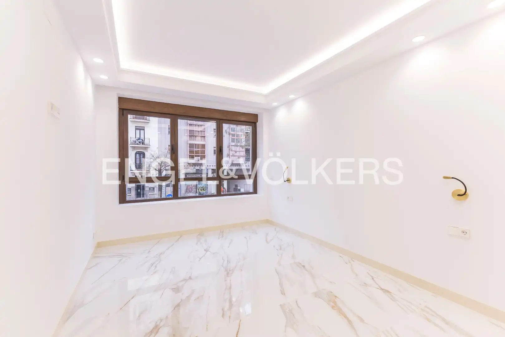 Sala d'estar de Pis en venda en Madrid amb Aire condicionat i Calefacció