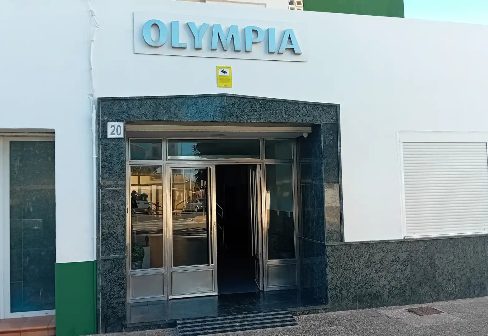 Apartamento en venta en Roquetas de Mar con Terraza, Amueblado y Horno