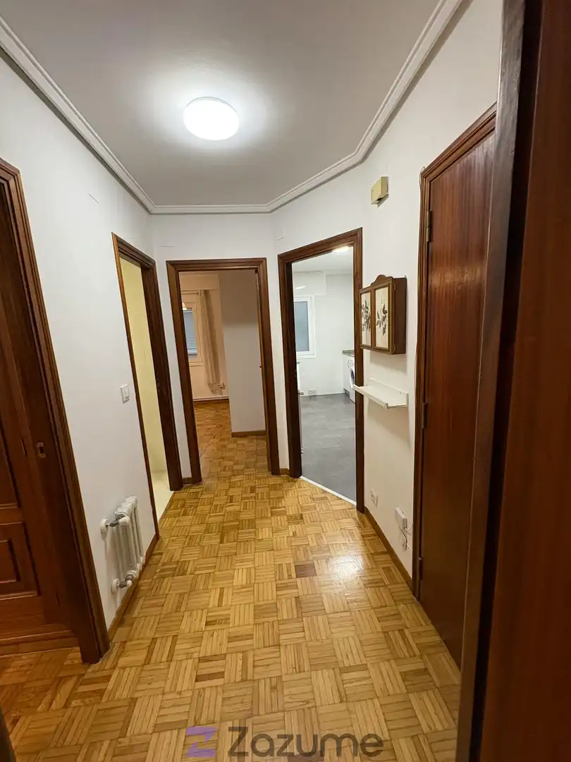Wohnung zur Miete in Pontevedra Capital  mit Heizung, Ofen und Waschmaschine
