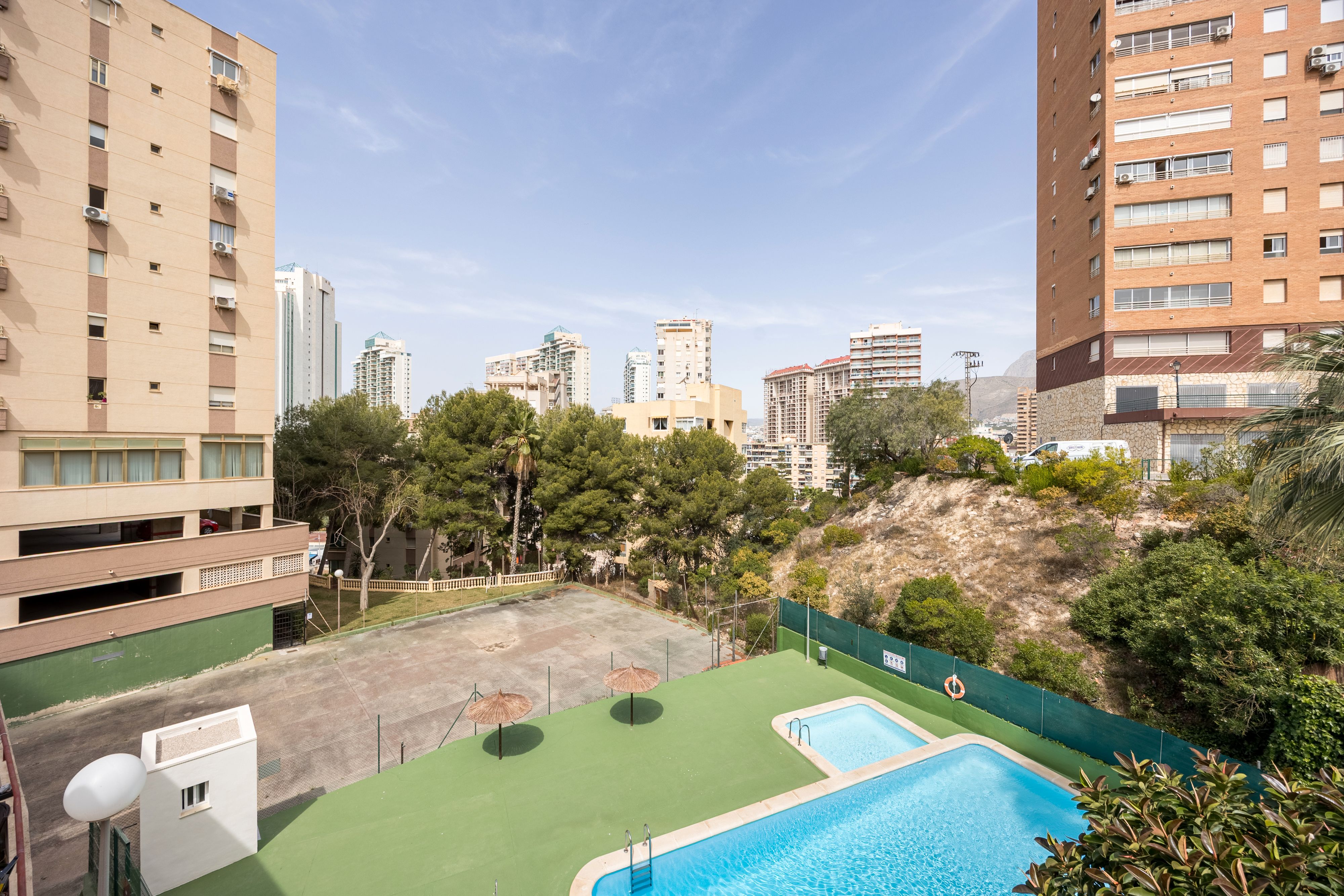 Piscina de Casa o xalet en venda en Benidorm amb Terrassa, Piscina i Moblat
