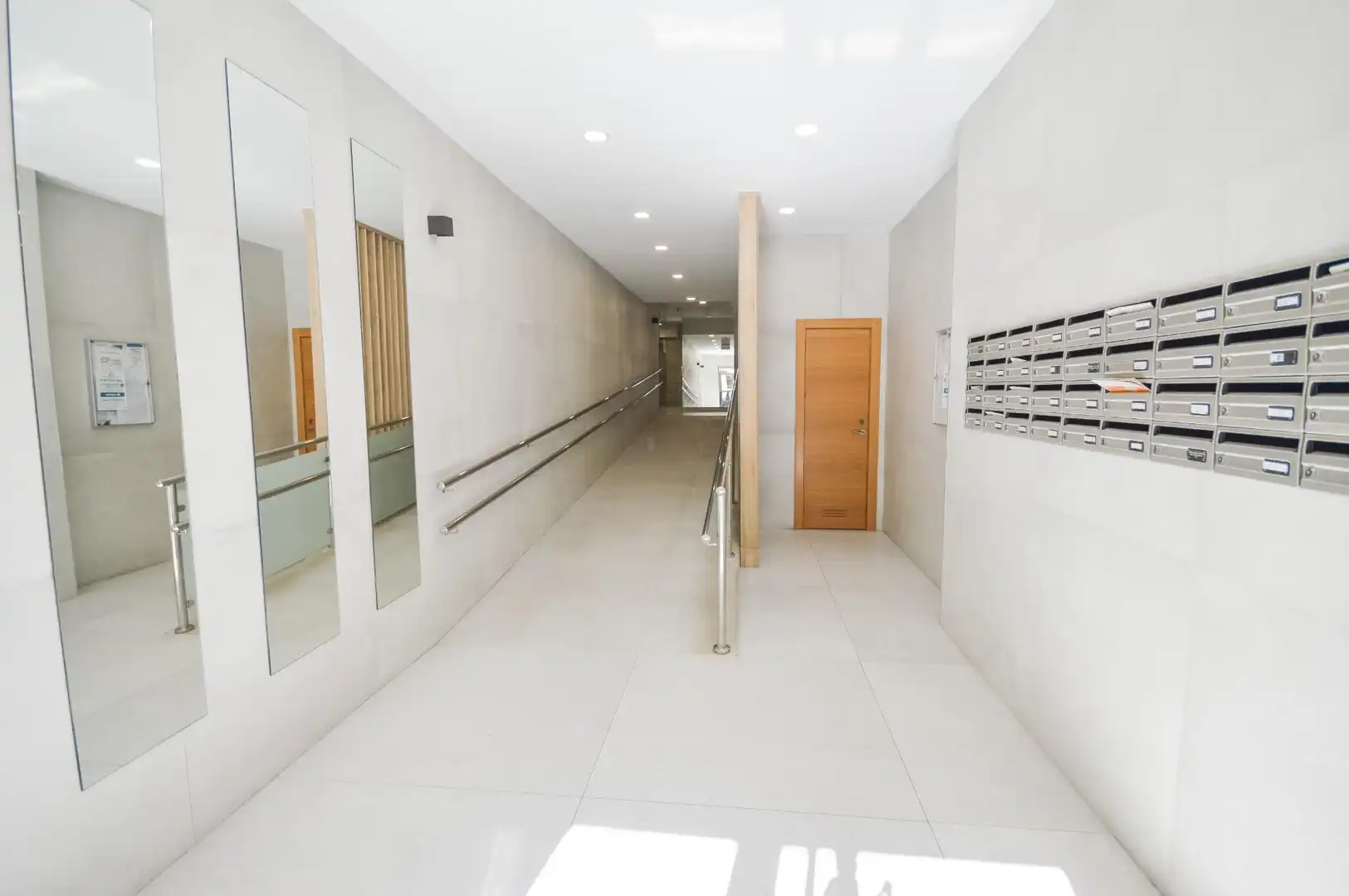 Flat for sale in Almería  with Air Conditioner and Heating