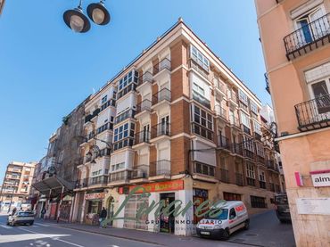 Einzelparkplatz zum Verkauf in Calle del Duque