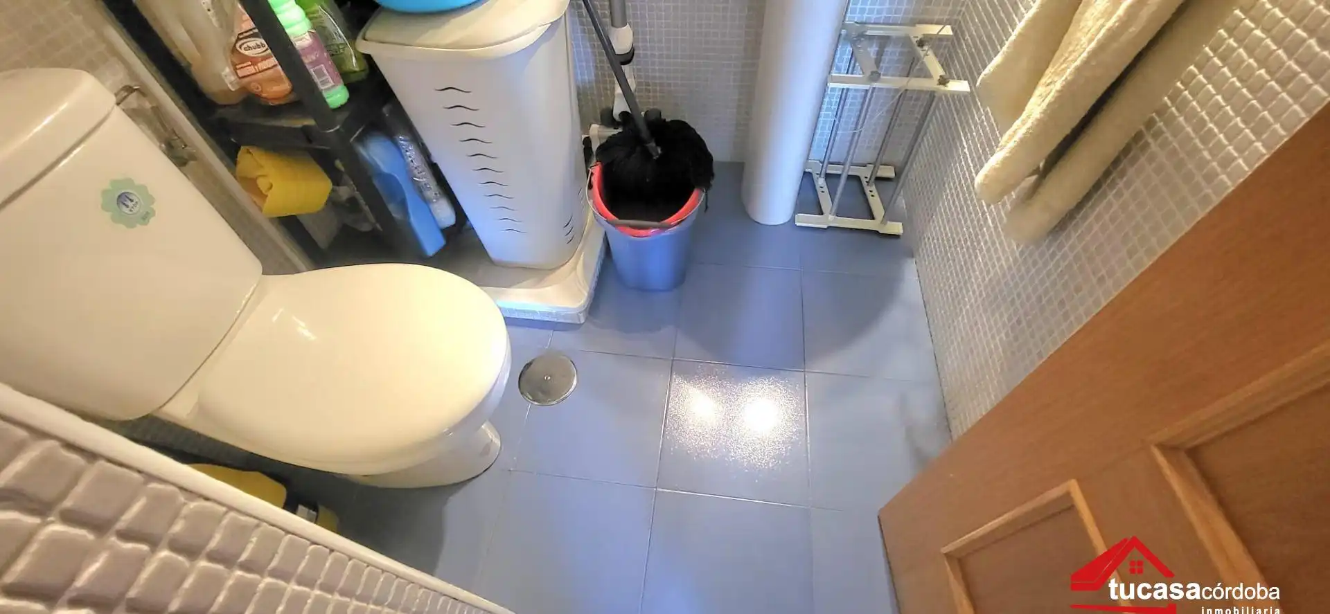 Bathroom of Flat for sale in Córdoba  with Air Conditioner, Storage room and Balcony
