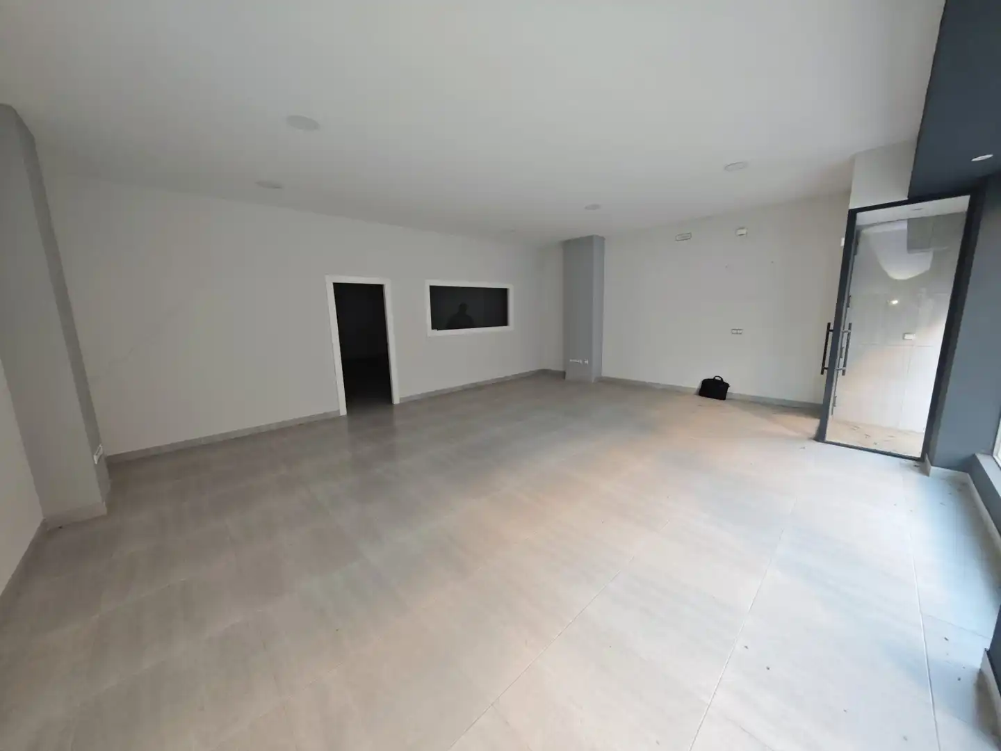 Local comercial en venda a Úbeda, imagen 2