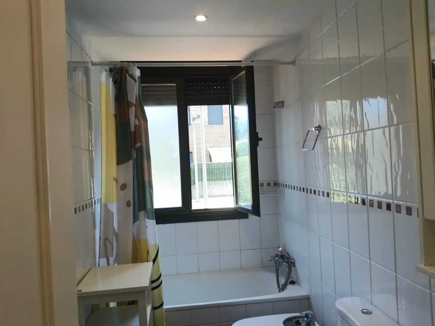 Badezimmer von Wohnung zum Verkauf in Limpias mit Heizung, Terrasse und Abstellraum