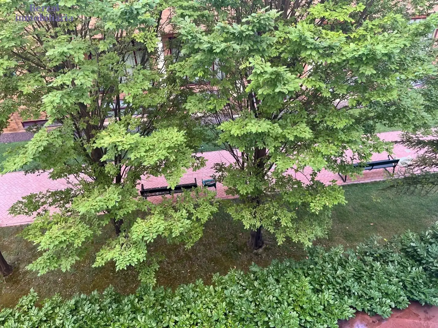 Vista exterior de Pis en venda en  Logroño amb Calefacció, Terrassa i Traster