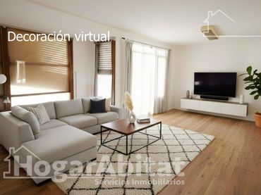 Casa con balcón en venta en Calle San Miguel