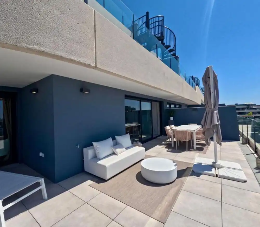Terrassa de Apartament de lloguer en Estepona amb Aire condicionat, Terrassa i Traster