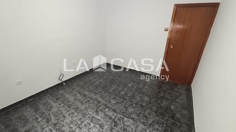 Foto 2 de Pis en venda a Centre, Santa Coloma de Gramenet