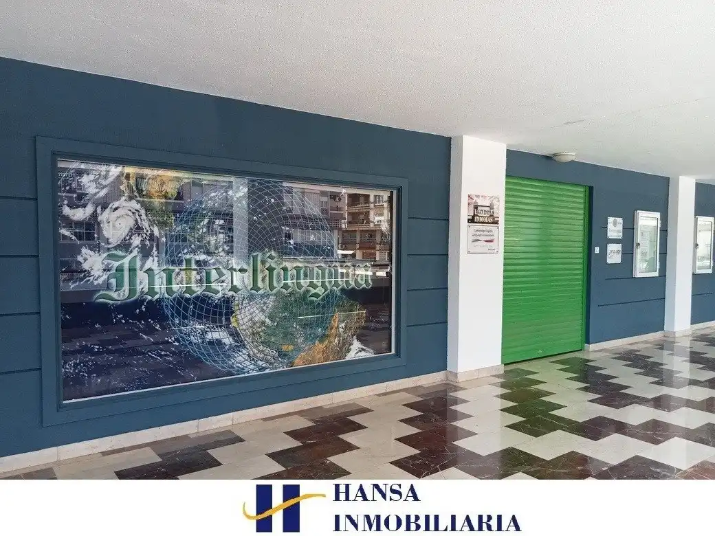 Local comercial en venta en Calle MARIANO BENLLIURE