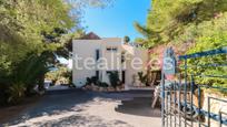 Vista exterior de Casa o xalet en venda en Callosa d'En Sarrià amb Aire condicionat, Terrassa i Piscina