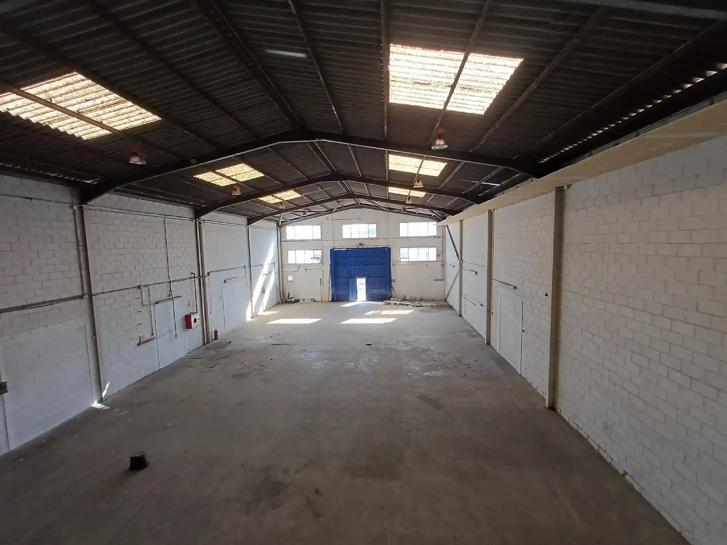 Industrial building for sale in Canovelles, imagen 2