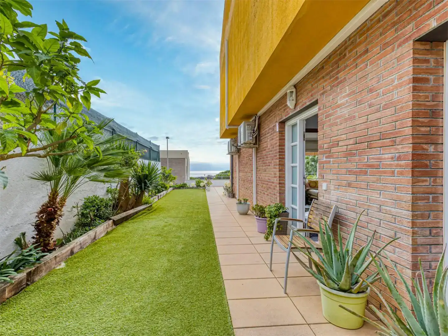 Exterior view of Flat for sale in Lloret de Mar  with Air Conditioner, Swimming Pool and Balcony