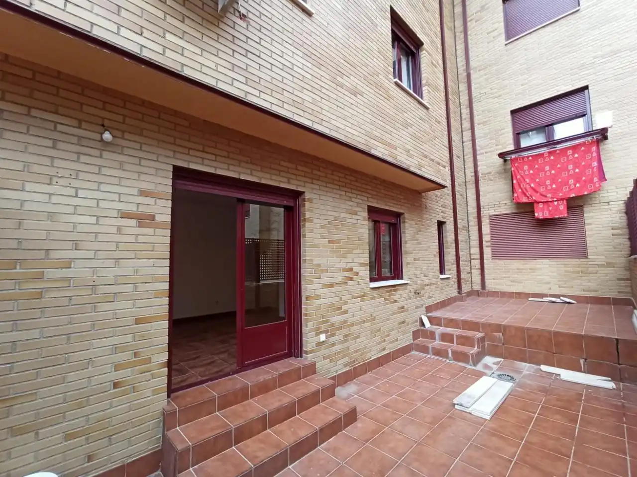 Baixos amb jardí de lloguer a Calle Júpiter, imagen 2