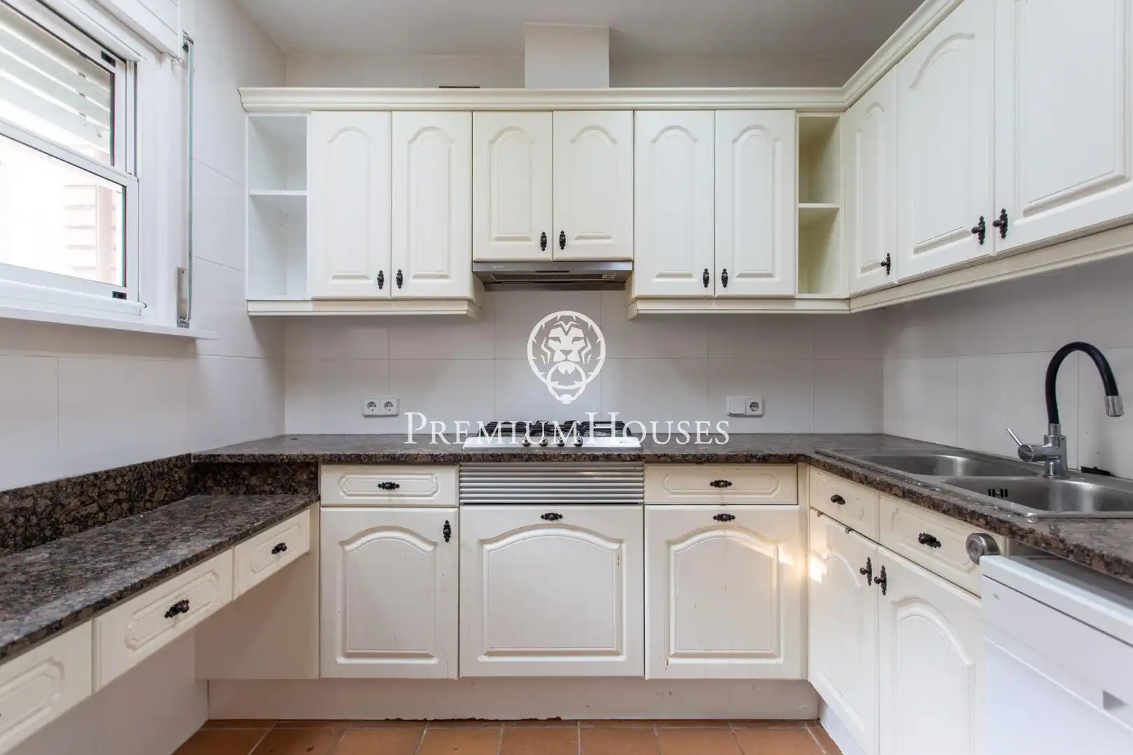 Kitchen of Houses for sale in Cabrera de Mar  with Heating, Terrace and Storage room
