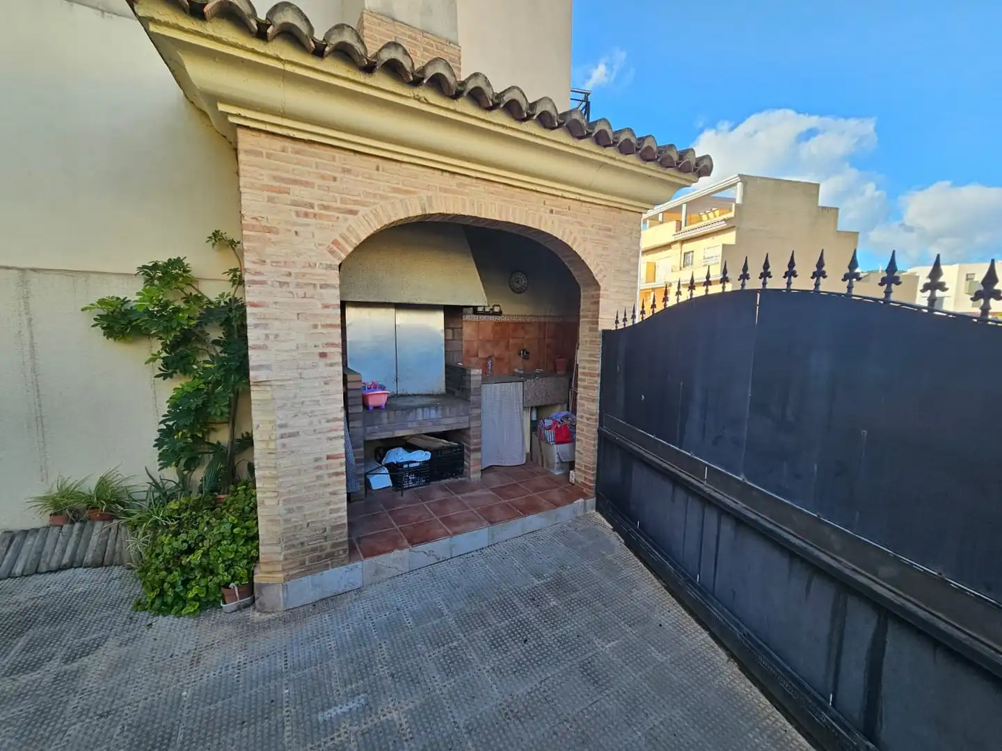 Exterior view of Houses for sale in Sagunto / Sagunt  with Heating, Private garden and Storage room